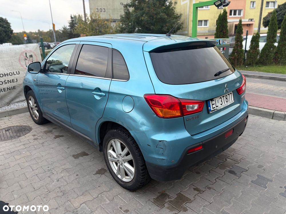 Mitsubishi ASX - 5