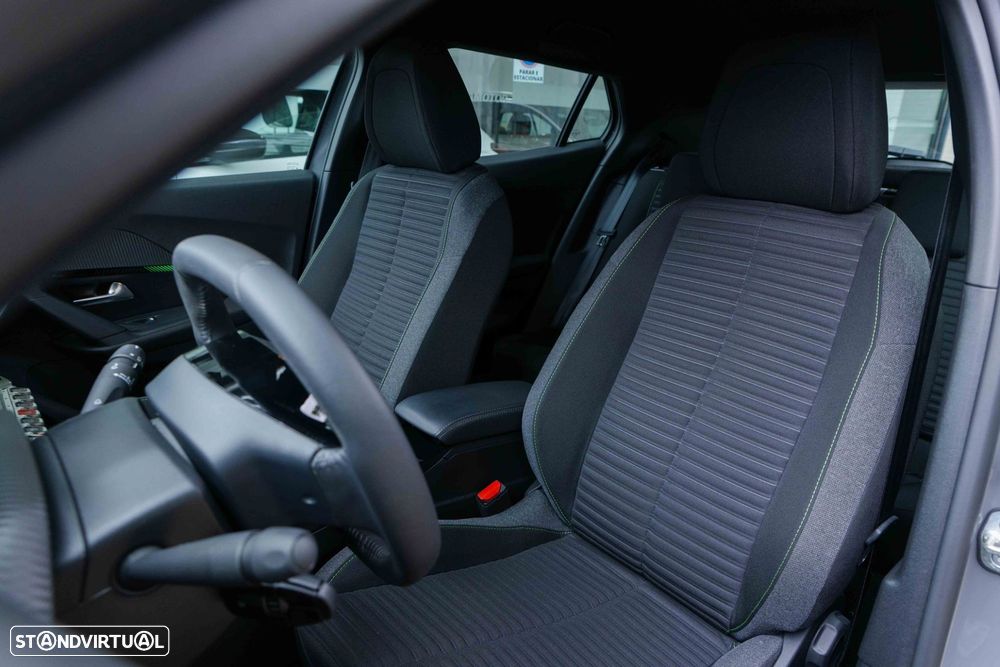 Peugeot e-2008 54 kWh Active - 16