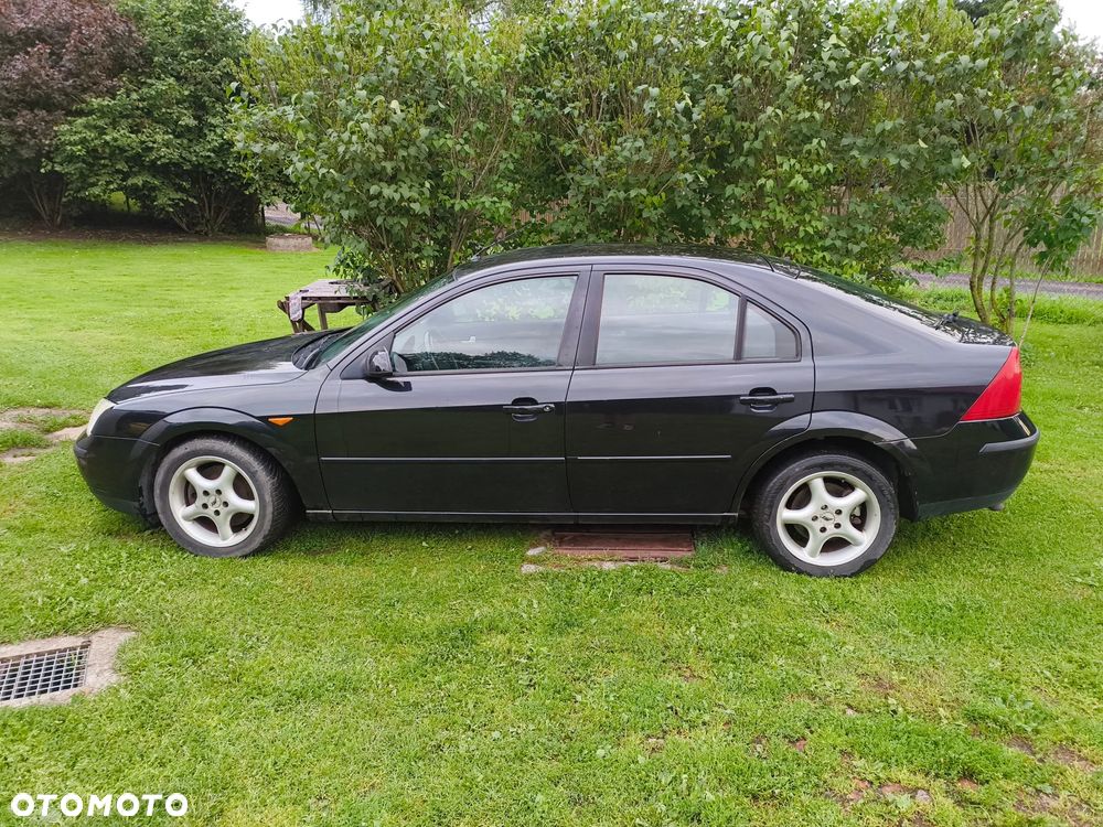Ford Mondeo 1.8 Ambiente - 4