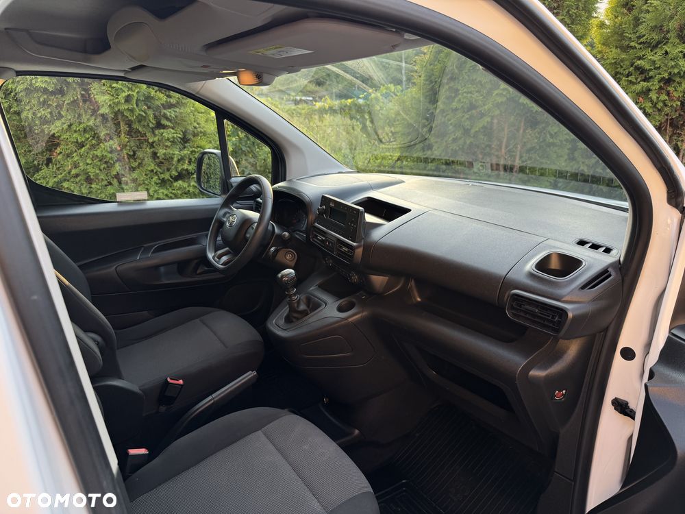 Toyota Proace City - 10
