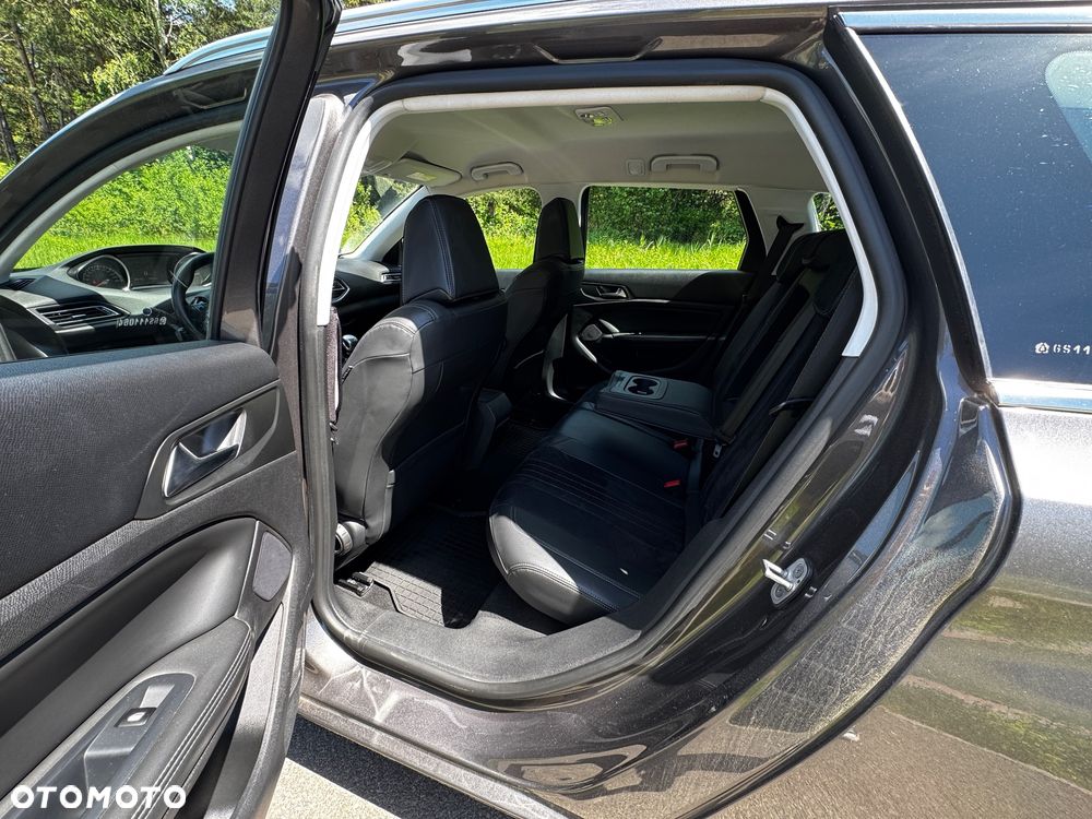 Peugeot 308 1.6 BlueHDi Allure S&S - 22