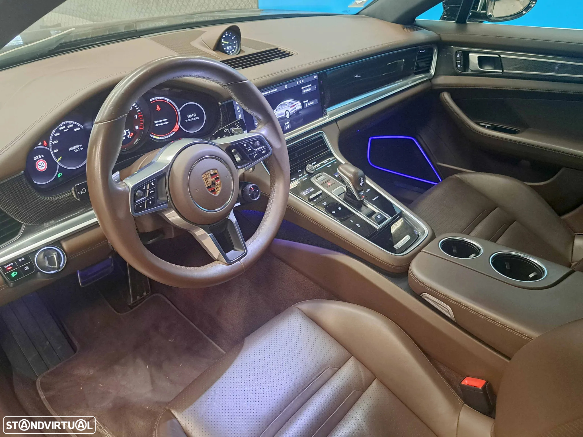 Porsche Panamera 4 E-Hybrid - 22
