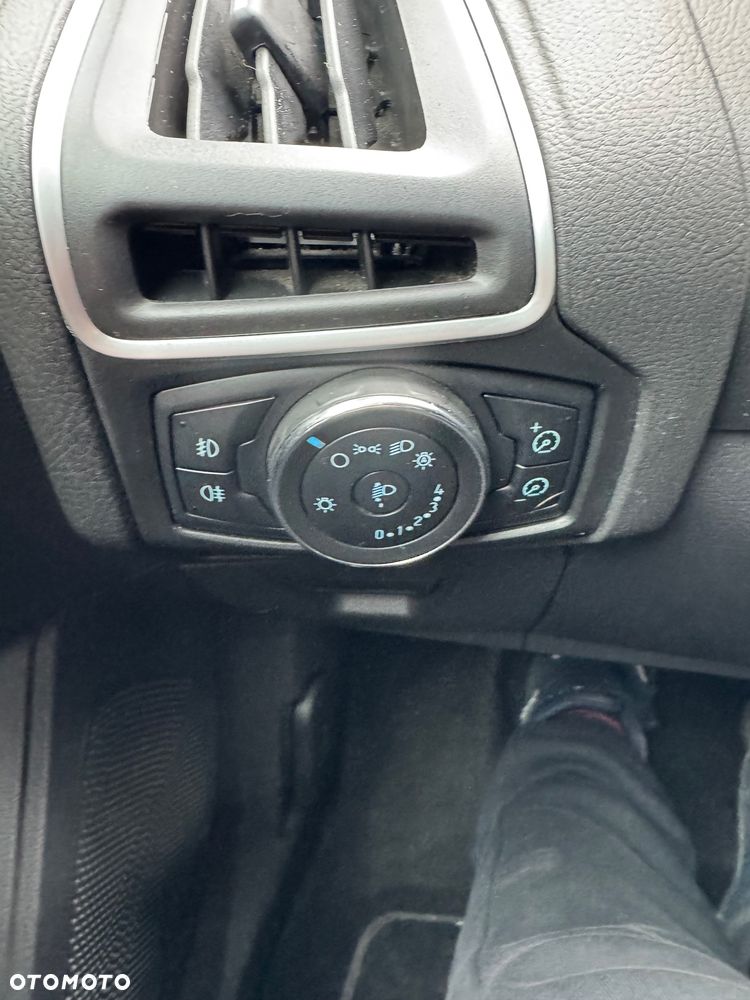 Ford Focus 1.6 EcoBoost Start-Stopp-System Titanium - 6