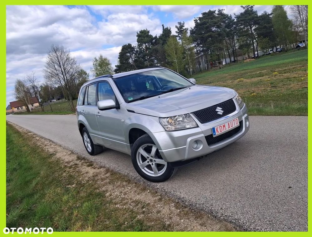 Suzuki Grand Vitara 2.0 - 1