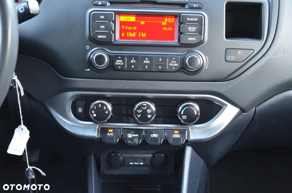 Kia Rio 1.2 Attract - 16