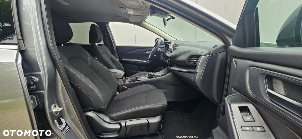 Nissan Qashqai 1.3 DIG-T DCT AKARI - 18