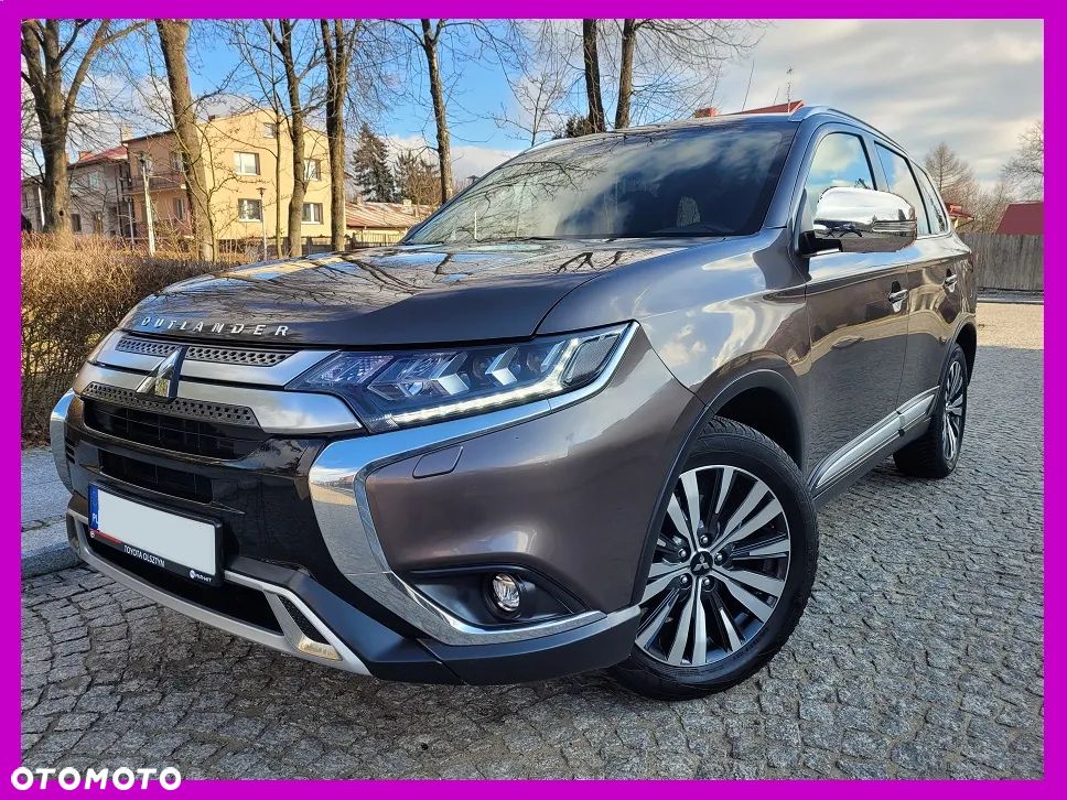Mitsubishi Outlander 2.0 Intense + Navi 4WD CVT - 1