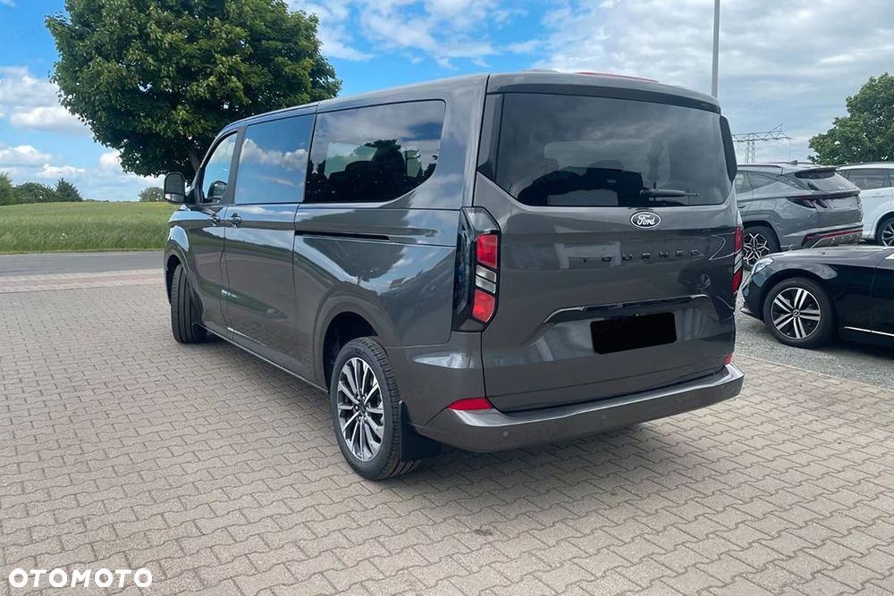 Ford Tourneo Custom - 7