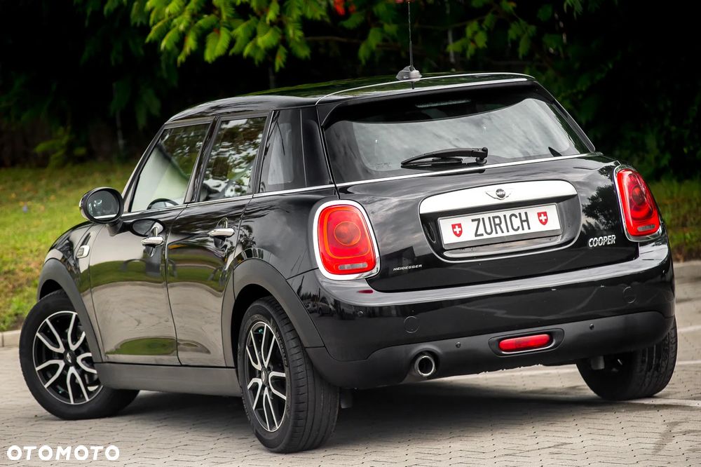 MINI Cooper Essential Trim - 14