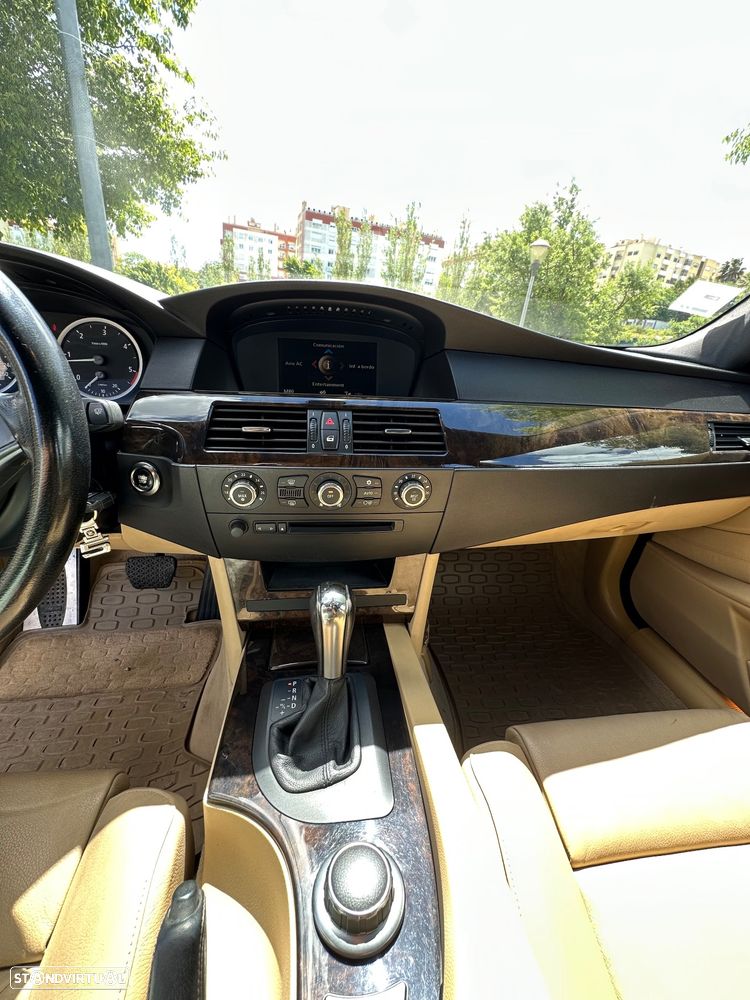 BMW 520 dA Touring - 6