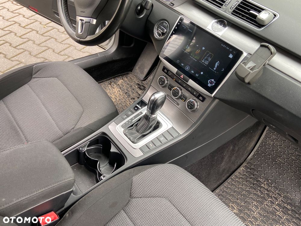 Volkswagen Passat 2.0 TDI Highline DSG - 18