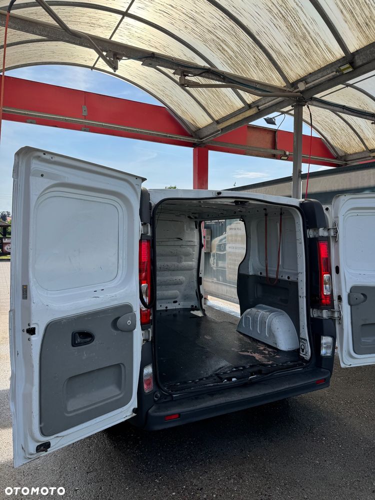 Renault Trafic - 22