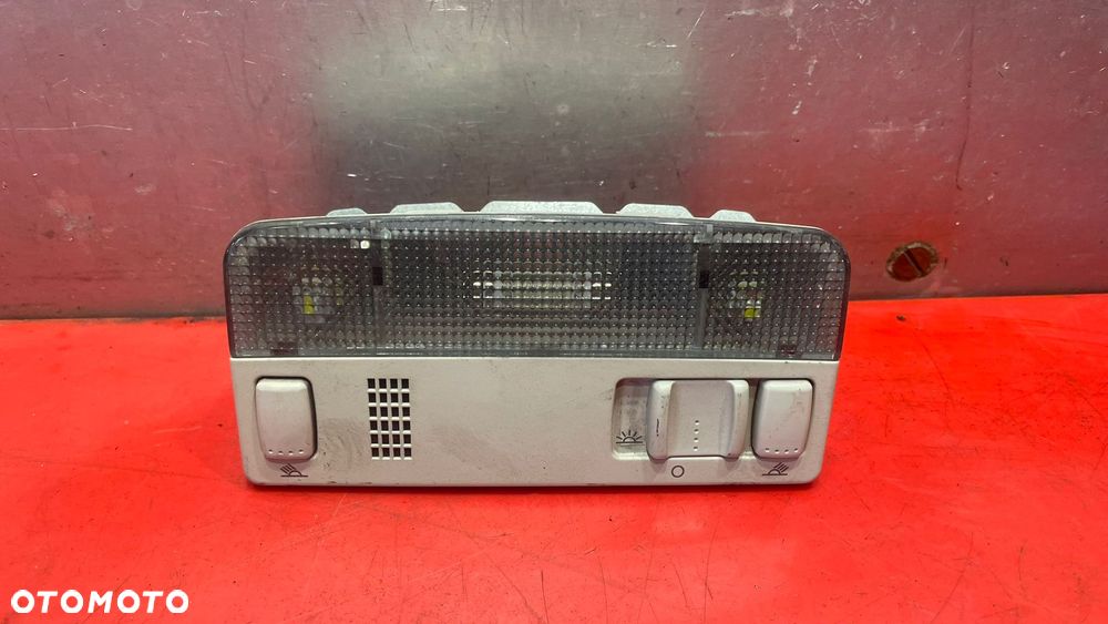 SKODA LAMPKA OŚWIETLENIE PODSUFITKI SKODA OCTAVIA - 4