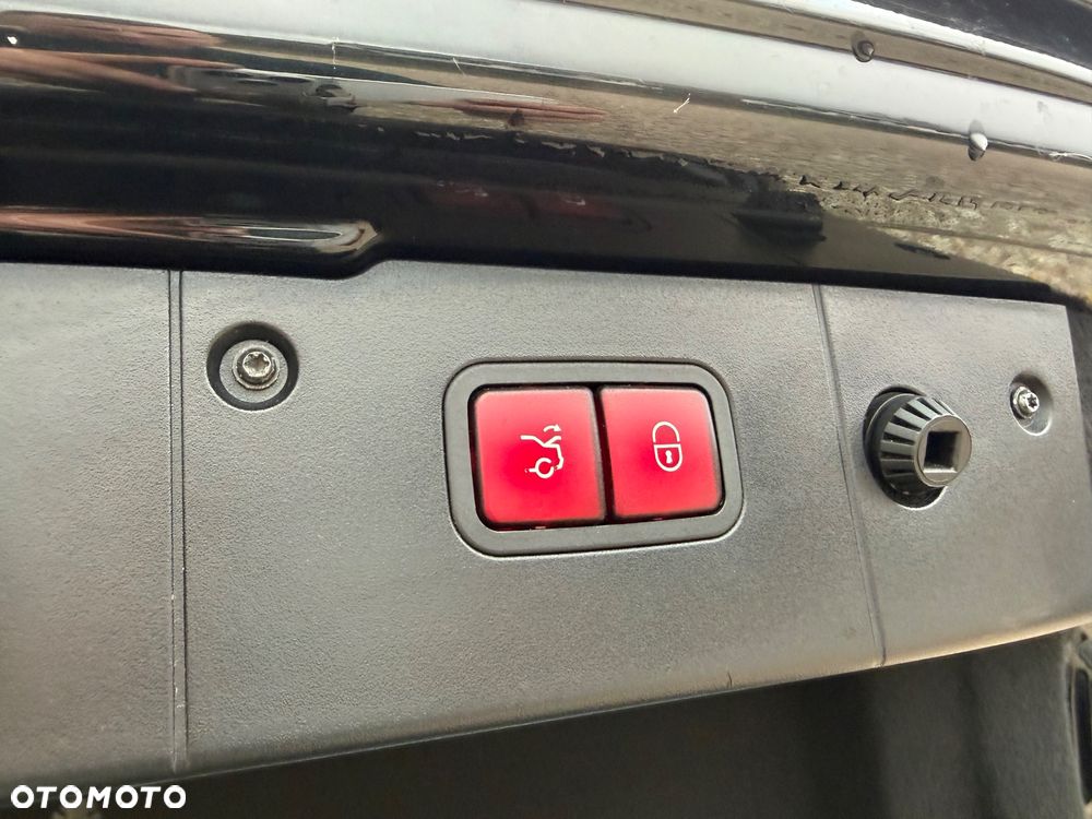 Mercedes-Benz CLS - 22