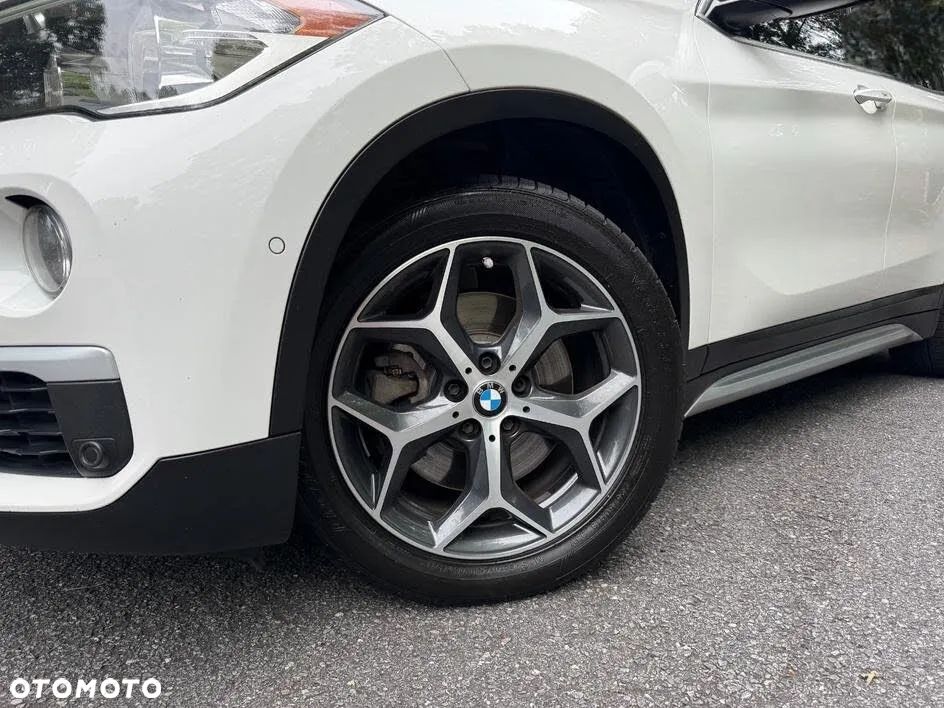 BMW X1 xDrive25i Advantage - 12