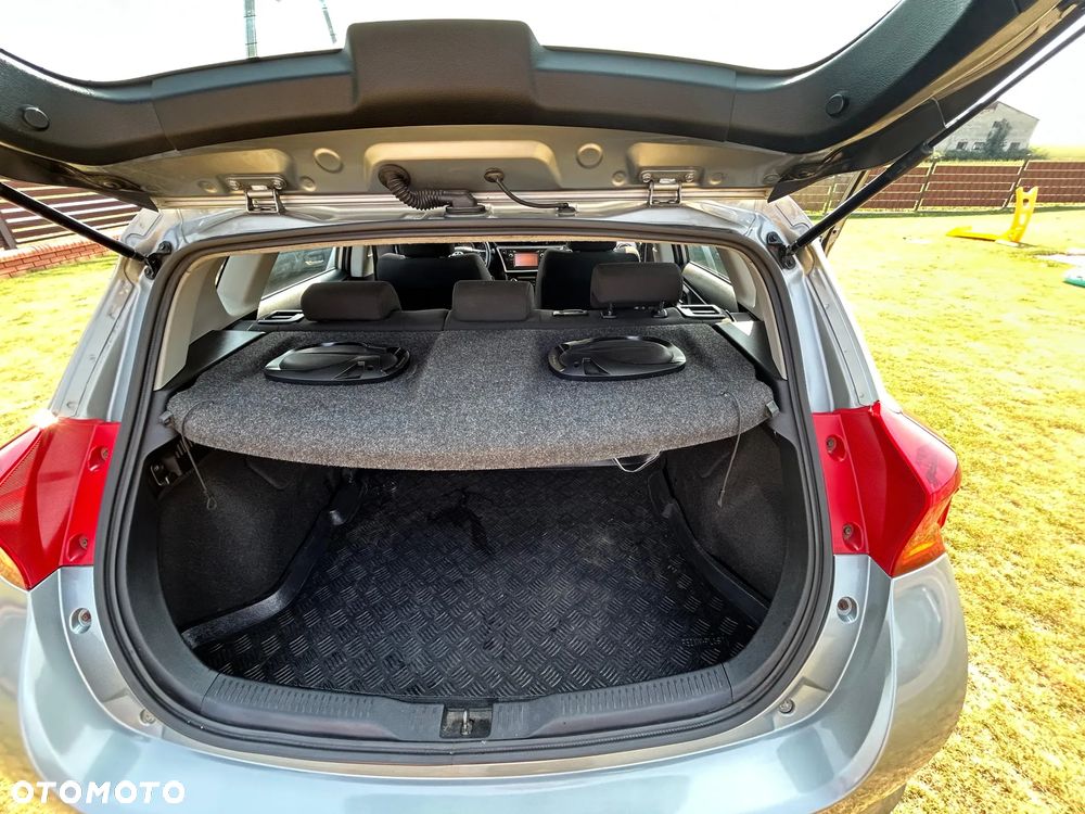 Toyota Auris - 11