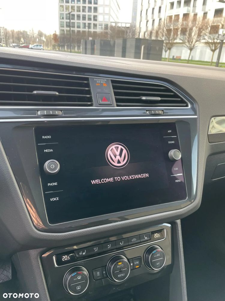 Volkswagen Tiguan 2.0 TDI SCR 4MOTION (BlueMotion Techn.) DSG Highline - 26