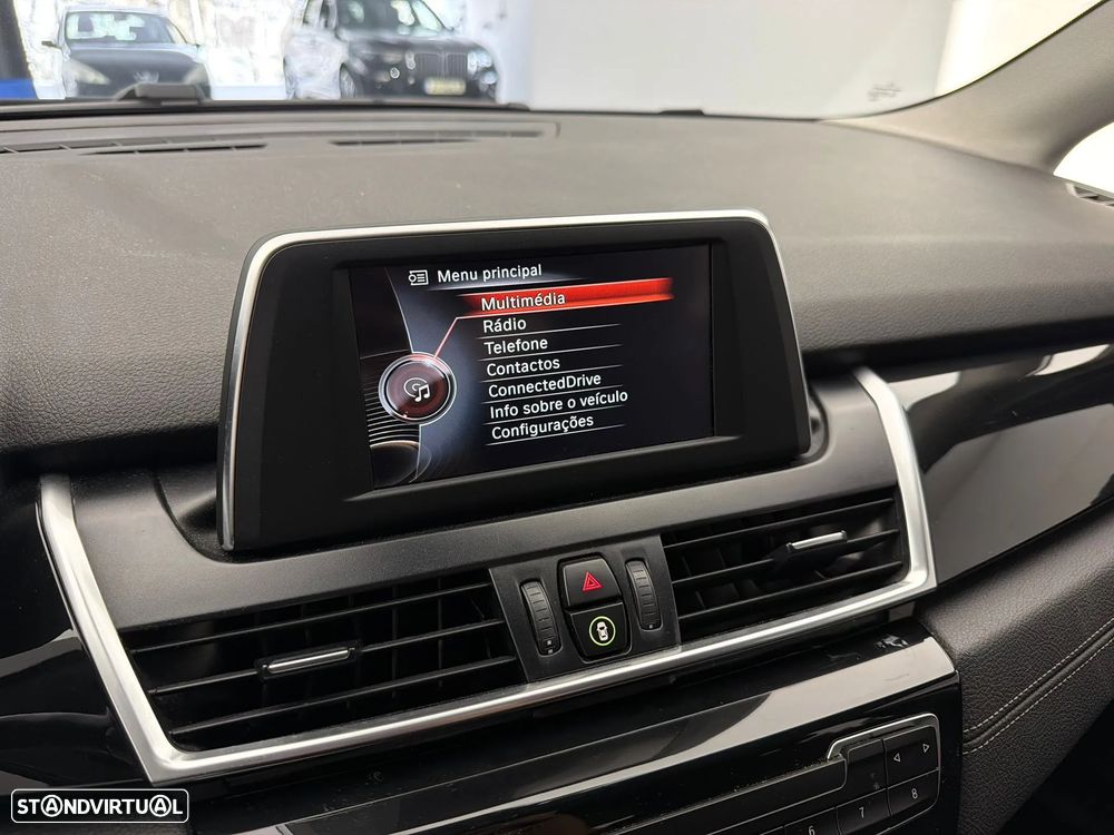 BMW 214 Active Tourer d Line Sport - 6