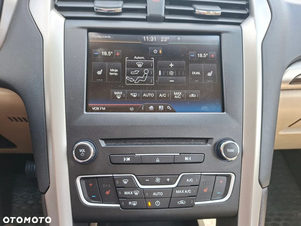 Ford Fusion - 22