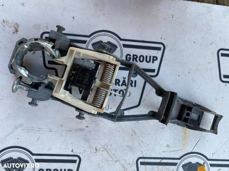 Suport maner usa dreapta VW Golf 5 - 1K0837886 (1K0 837 886) - 1