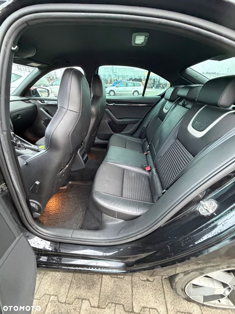 Skoda Octavia 2.0 TDI RS DSG - 7