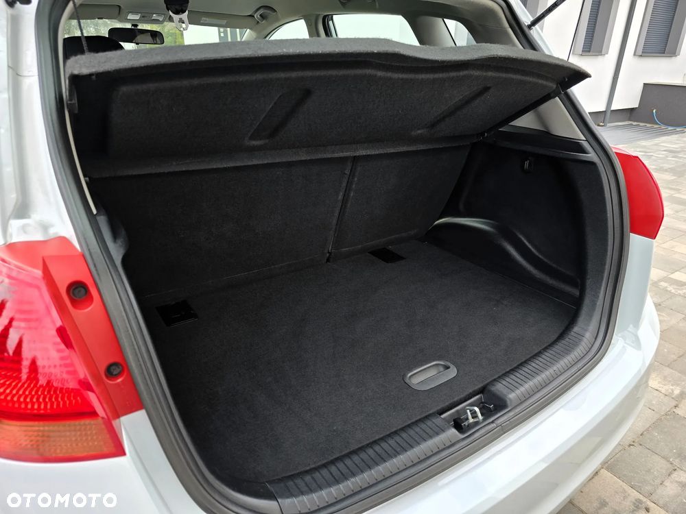 Kia Venga - 27