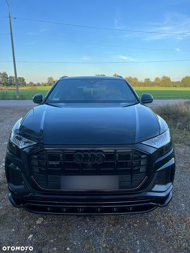 Audi Q8 - 2