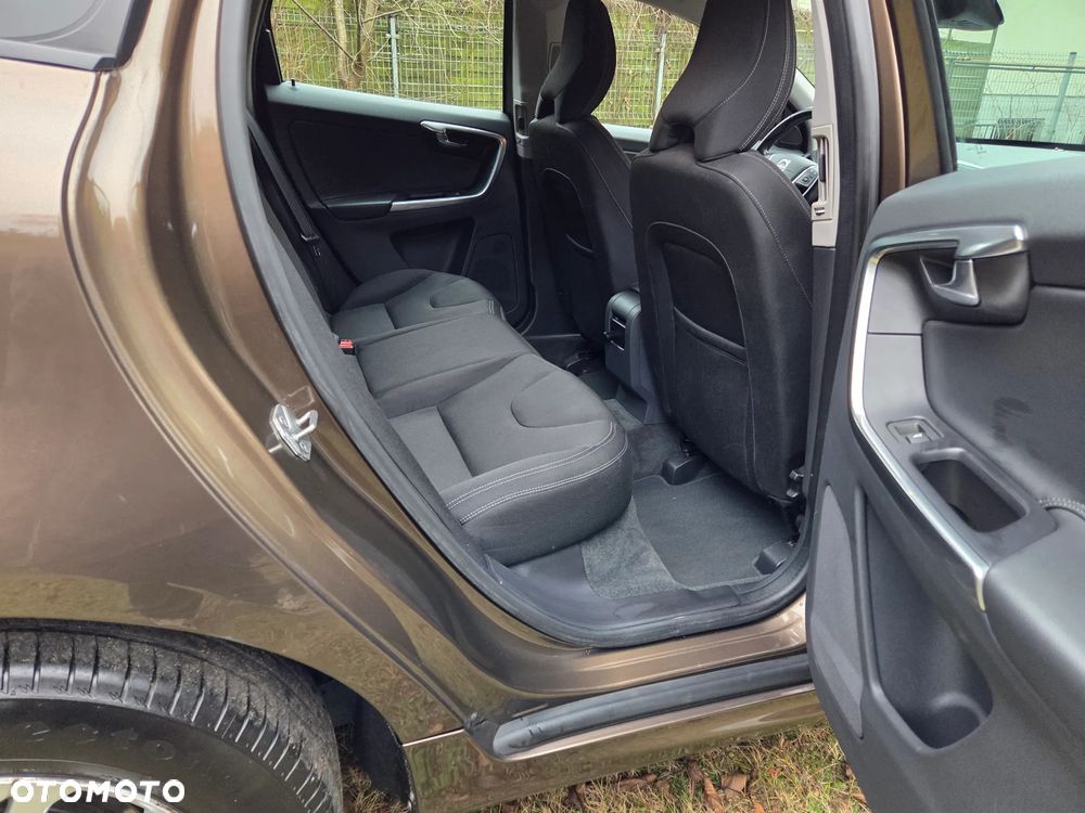 Volvo XC 60 D4 Drive-E Kinetic - 10