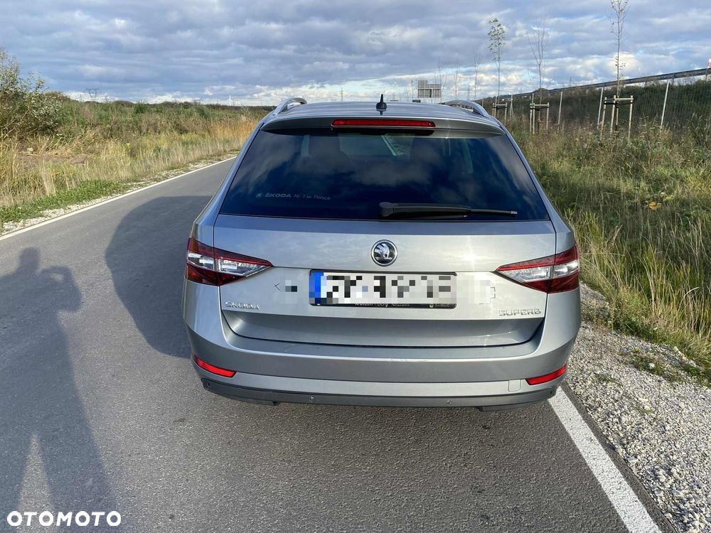 Skoda Superb 1.8 TSI Ambition DSG - 7