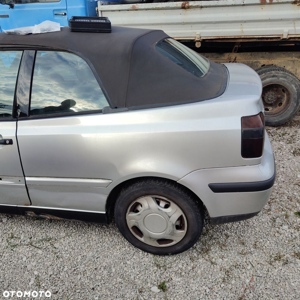 Volkswagen Golf Cabrio - 3