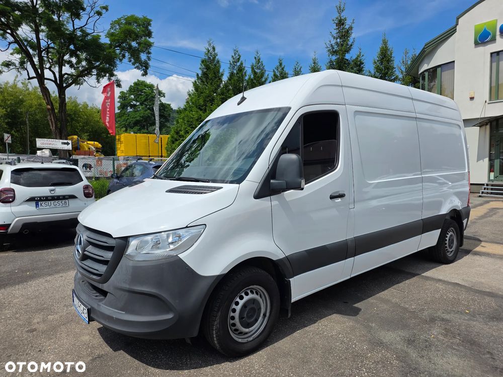 Mercedes-Benz Sprinter 215 automat rok 2022 klima webasto średni kamera tempomat - 1