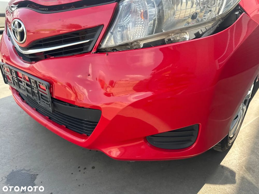 Toyota Yaris 1.0 Terra - 11