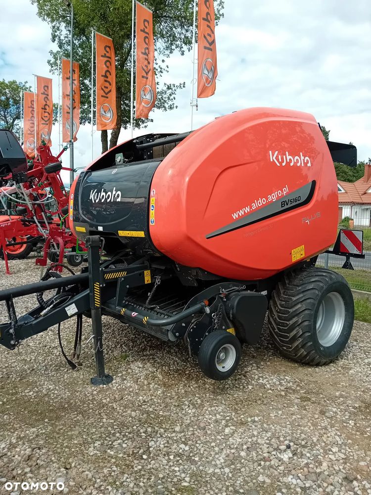 Kubota Prasa zmienno-komorowa Kubota BV5160 SC14N - 2