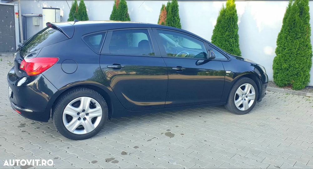Opel Astra 1.7 CDTI DPF ENERGY - 13