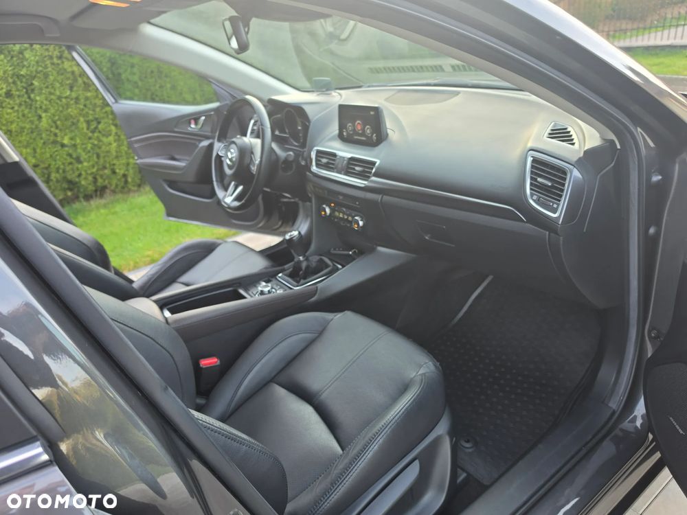 Mazda 3 - 25