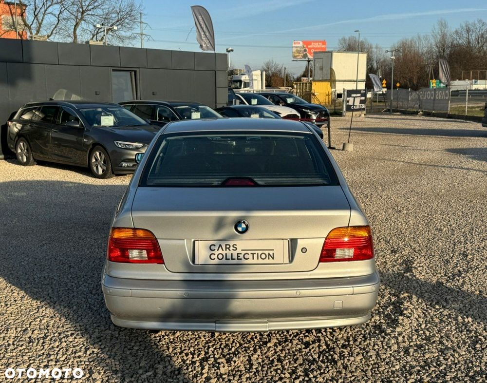 BMW Seria 5 525i - 5