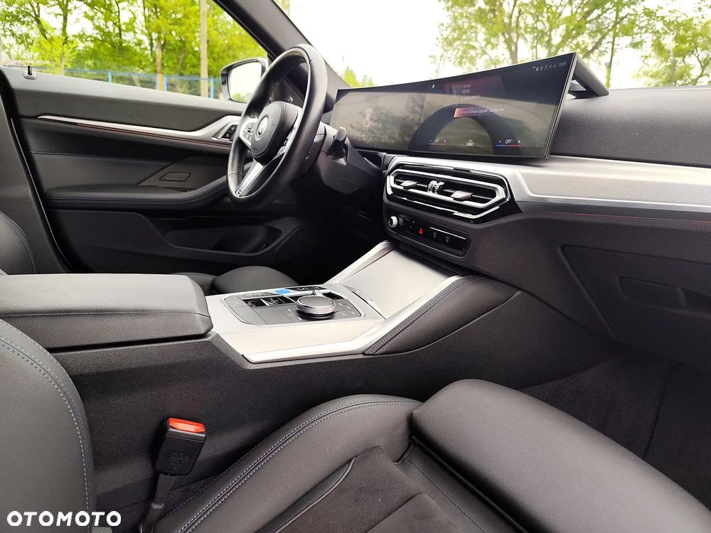 BMW i4 80.7kWh eDrive 35 M Sport - 13