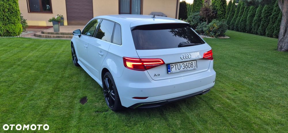 Audi A3 Sportback 1.4 TFSI e-tron S tronic - 9