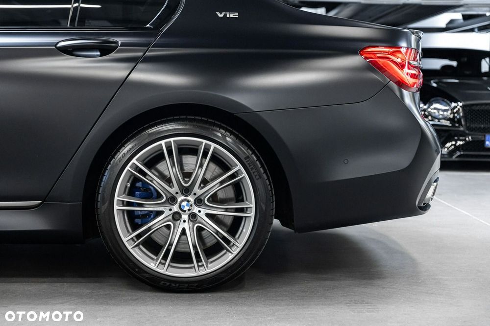 BMW Seria 7 M760Li xDrive - 15