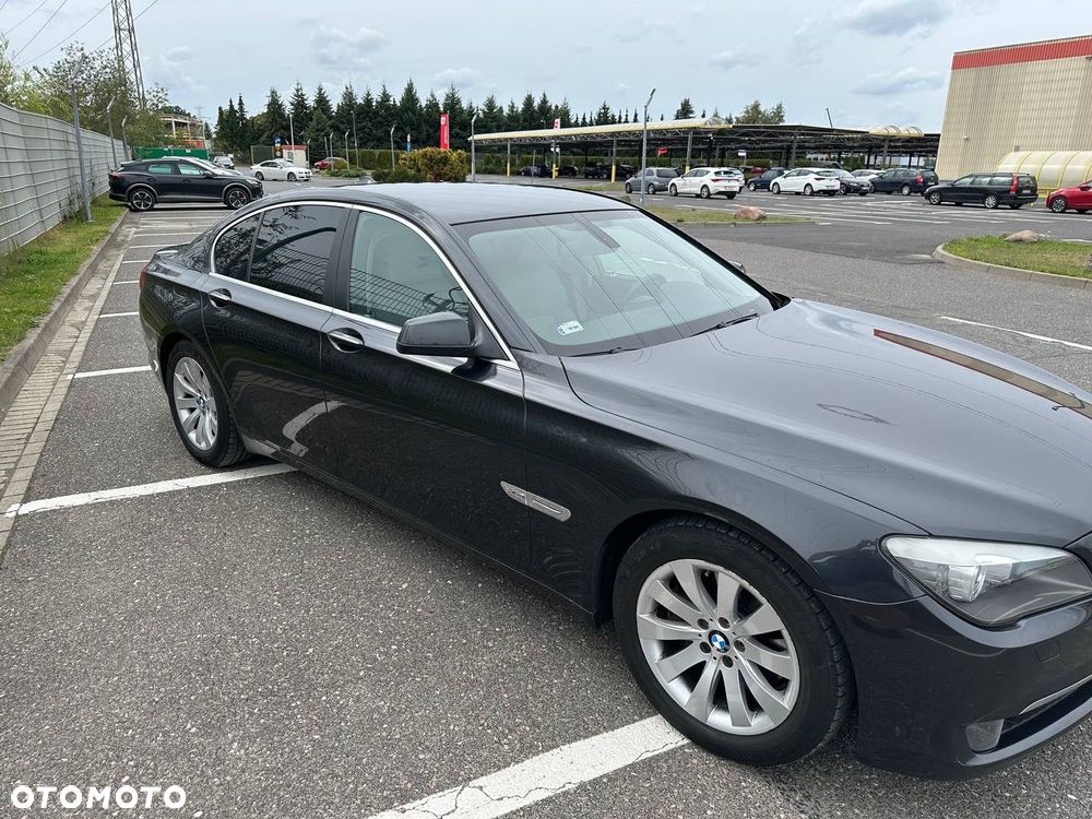 BMW Seria 7 740d xDrive - 30