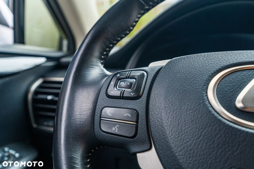 Lexus NX 300h Business Edition AWD - 25