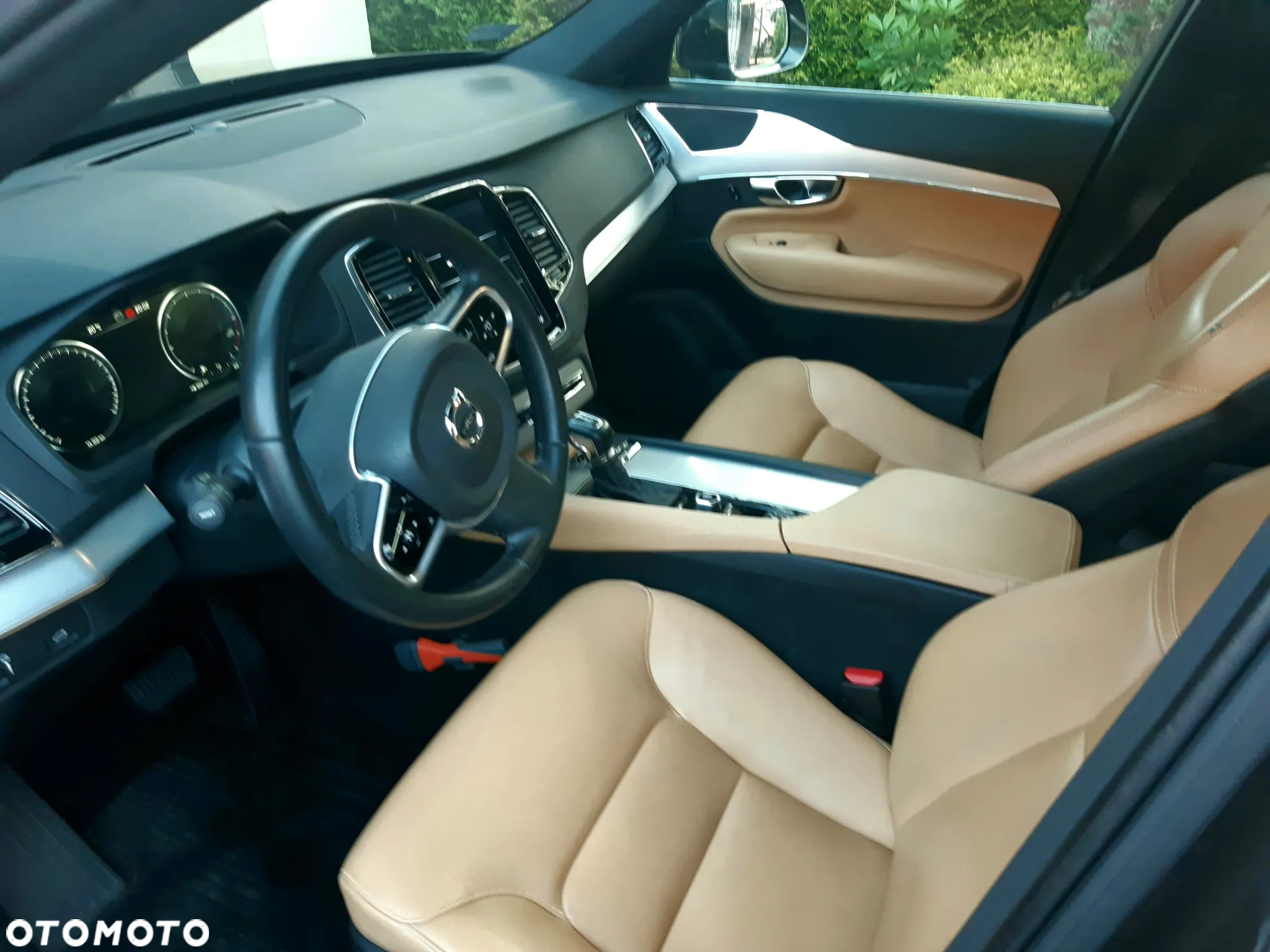 Volvo XC 90 D4 FWD Momentum 7os - 13