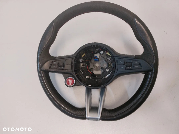 Kierownica Alfa Romeo Giulia Carbon QV Quadrifoglio