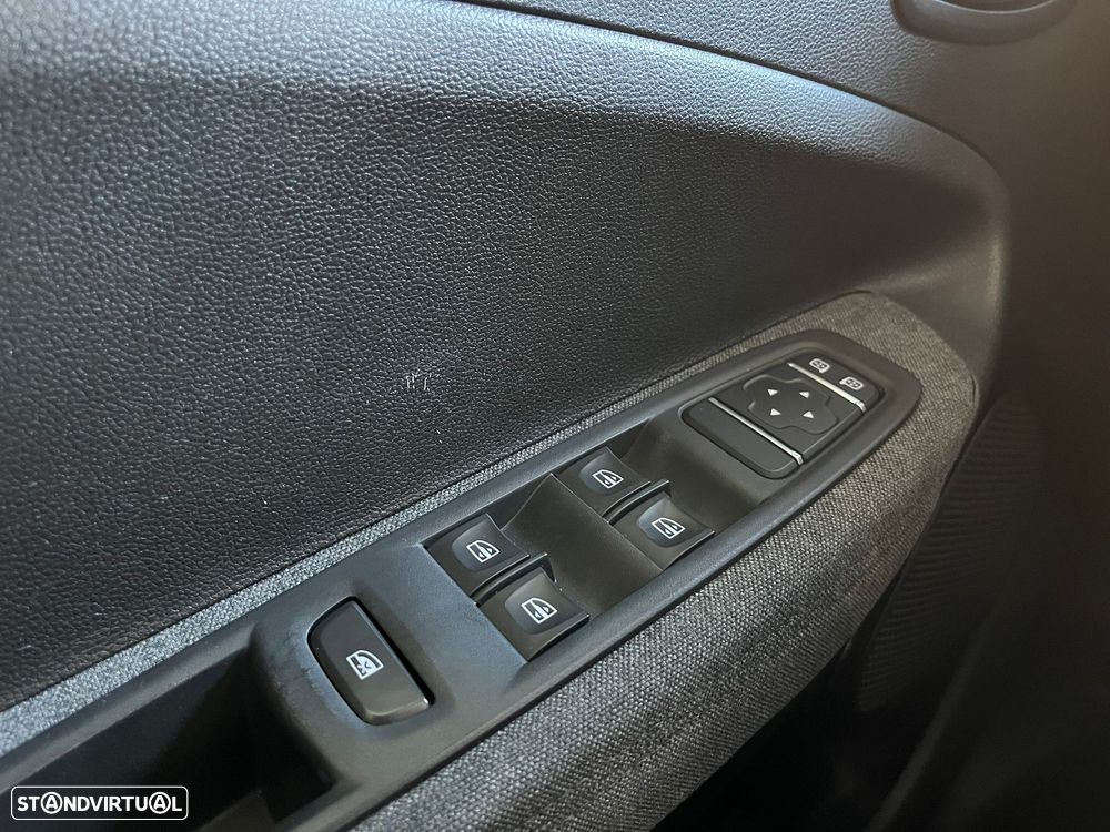 Renault Zoe (c/ Bateria) Z.E. 50 LIFE - 32