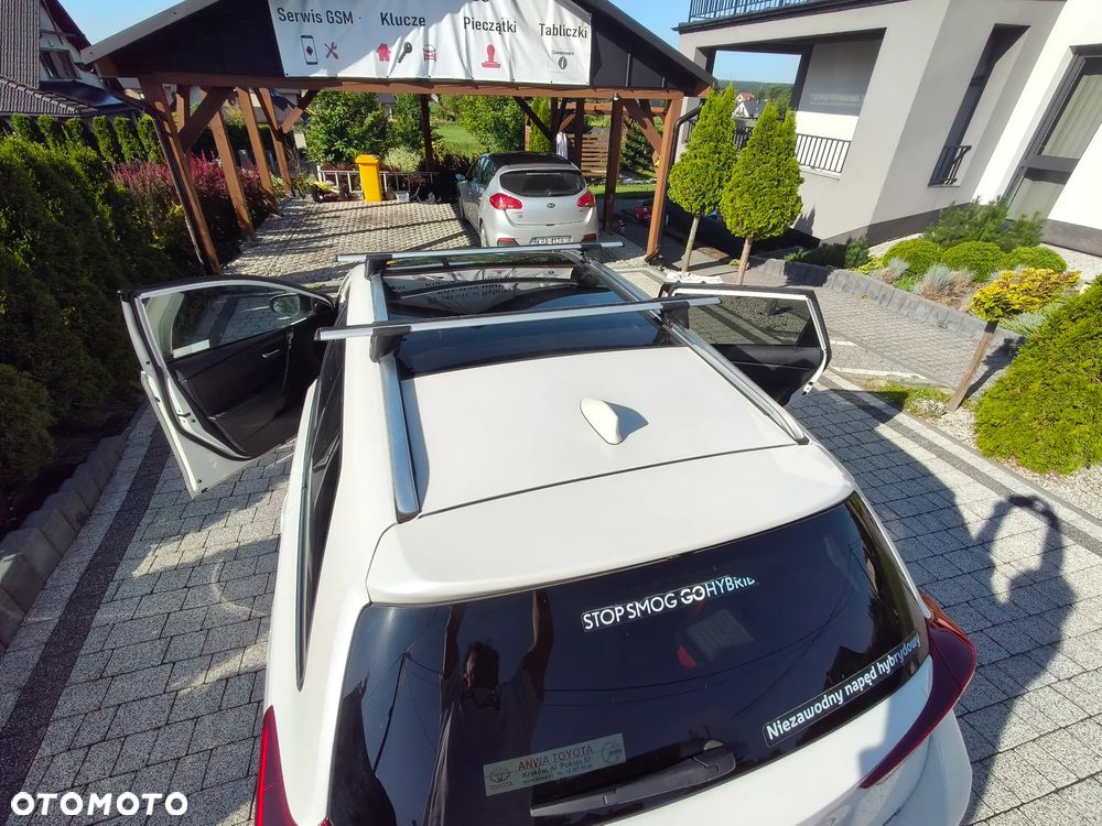 Toyota Auris Hybrid 135 Prestige - 4