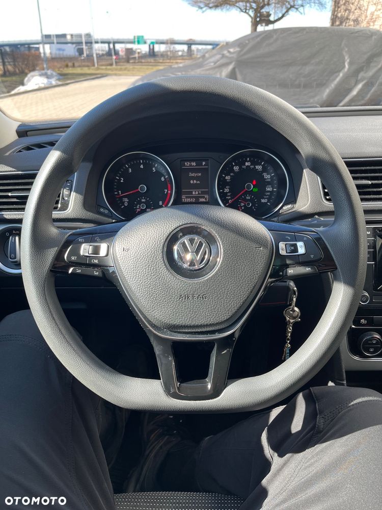 Volkswagen Passat 1.8 TSI (BlueMotion Technology) DSG Comfortline - 27