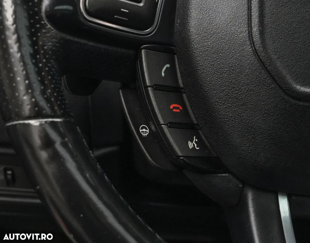 Land Rover Range Rover Evoque - 24