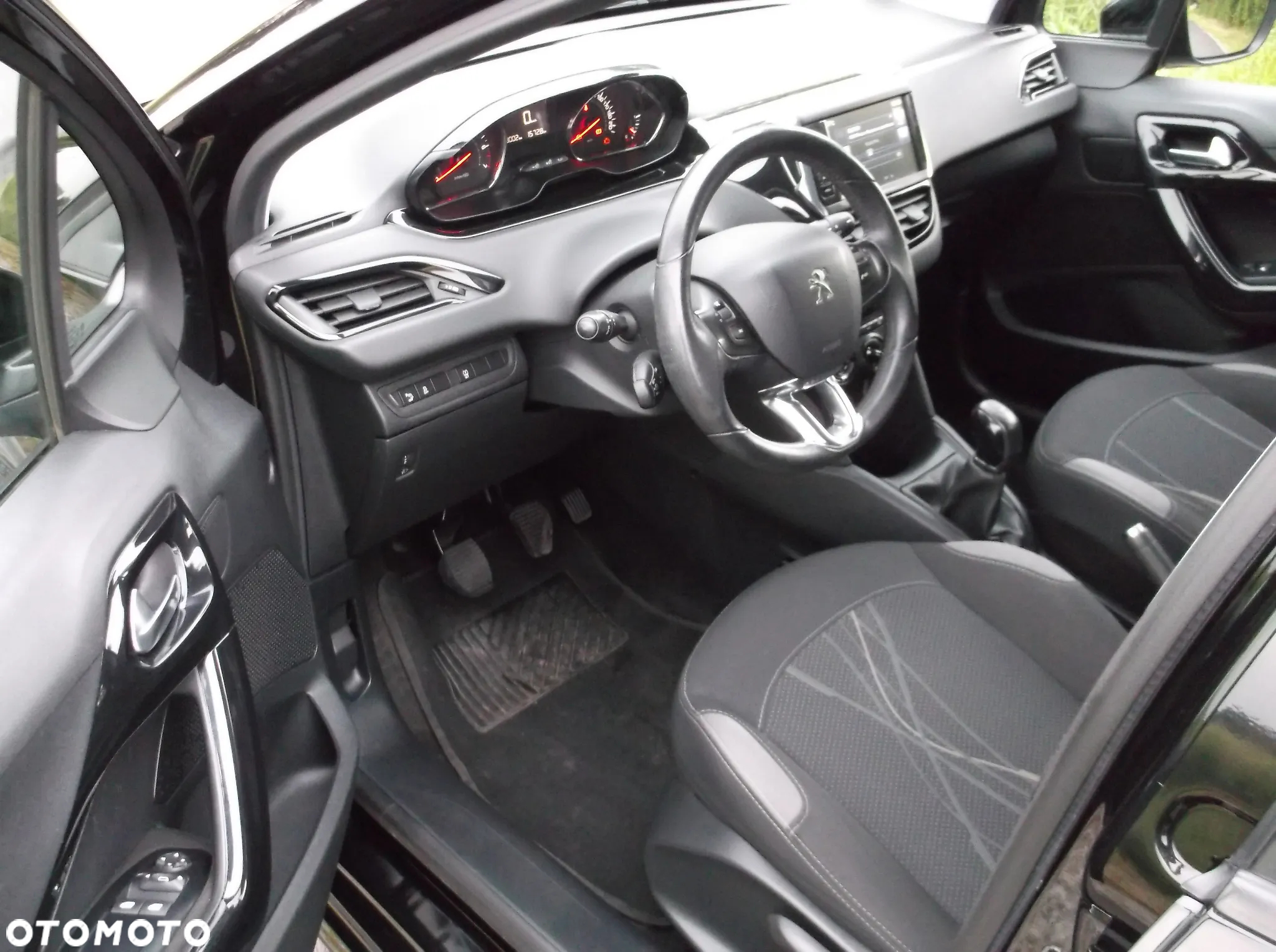 Peugeot 208 1.2 PureTech Allure - 7