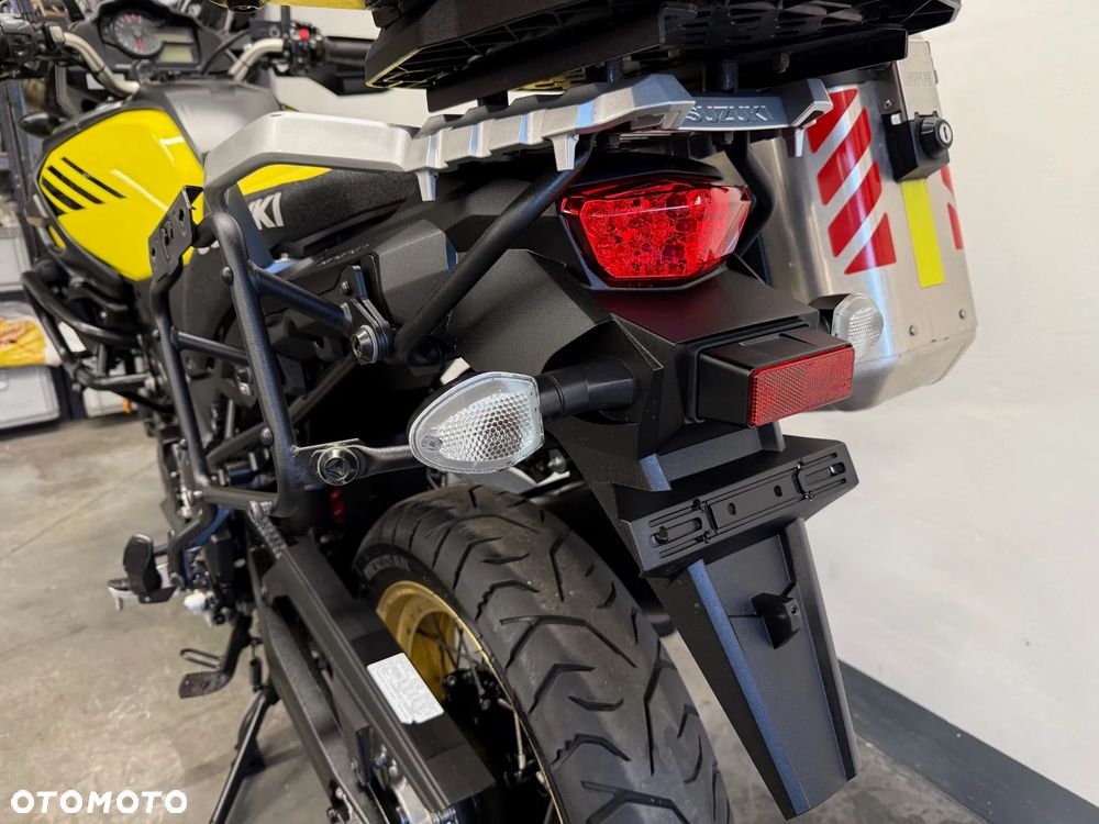 Suzuki V-STROM - 20