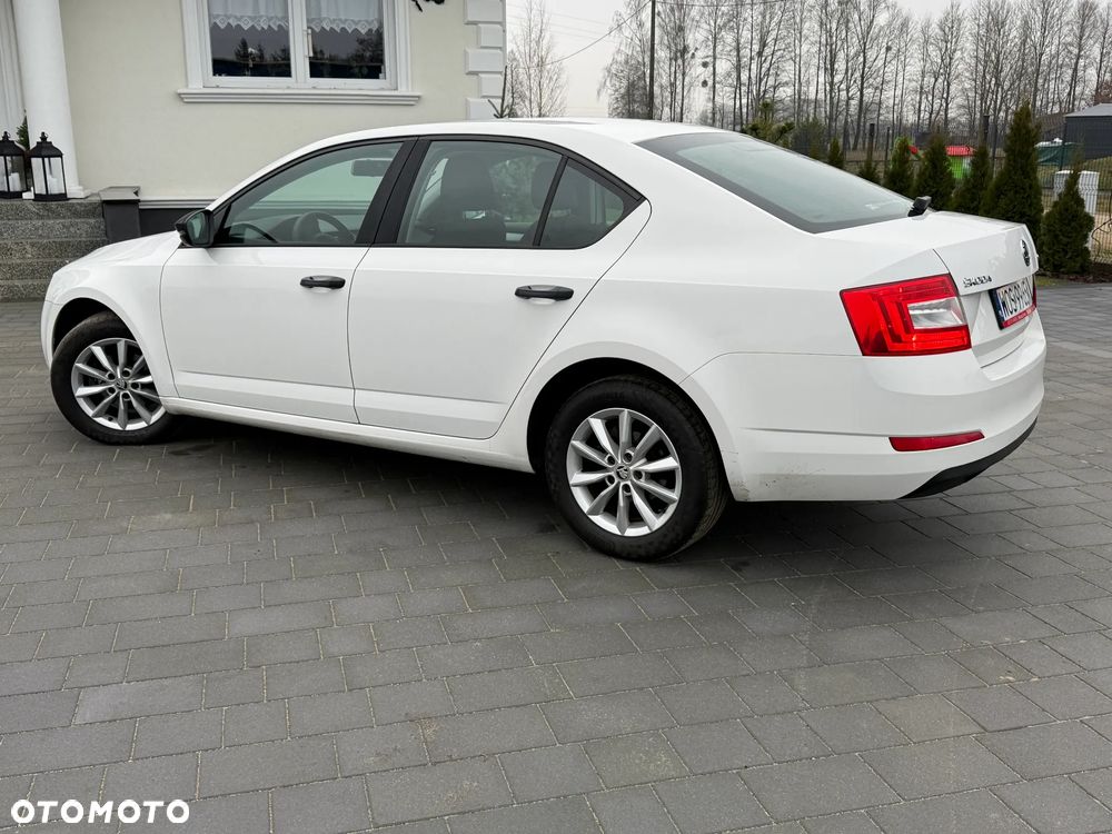 Skoda Octavia 1.6 TDI Solution - 3